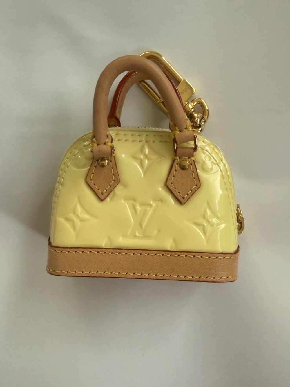 Louis Vuitton Micro Alma